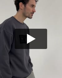 フロッキー4BUNNY クルーネックスウェット