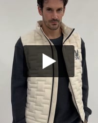 シームレスダウンベスト