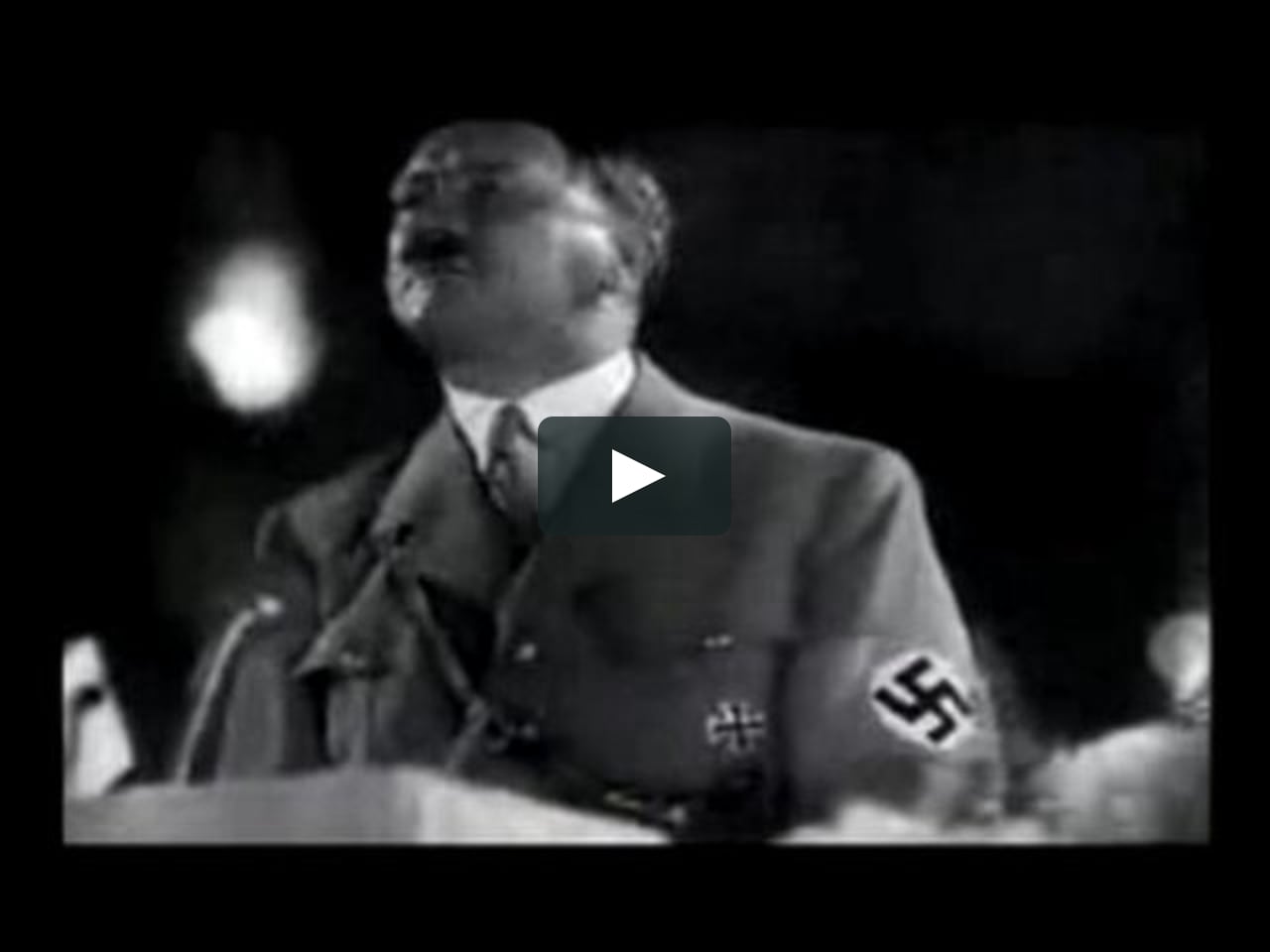 Адольф Гитлер поет