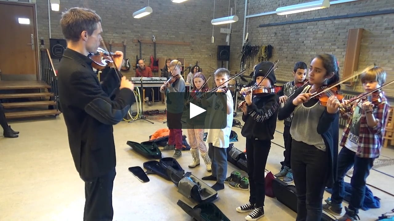 Rige kranium krave Mads Bo Falk fra Århus Musikskole underviser 4.B på Katrinebjergskolen i  violin. on Vimeo