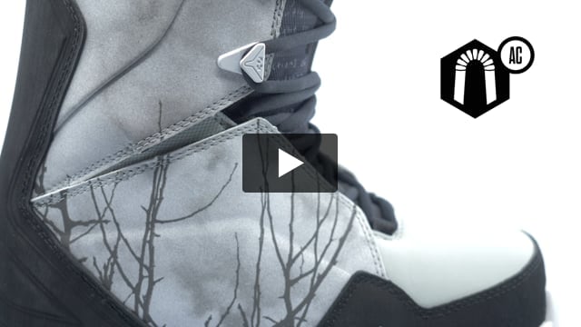Lashed Snowboard Boot - Women's - Video