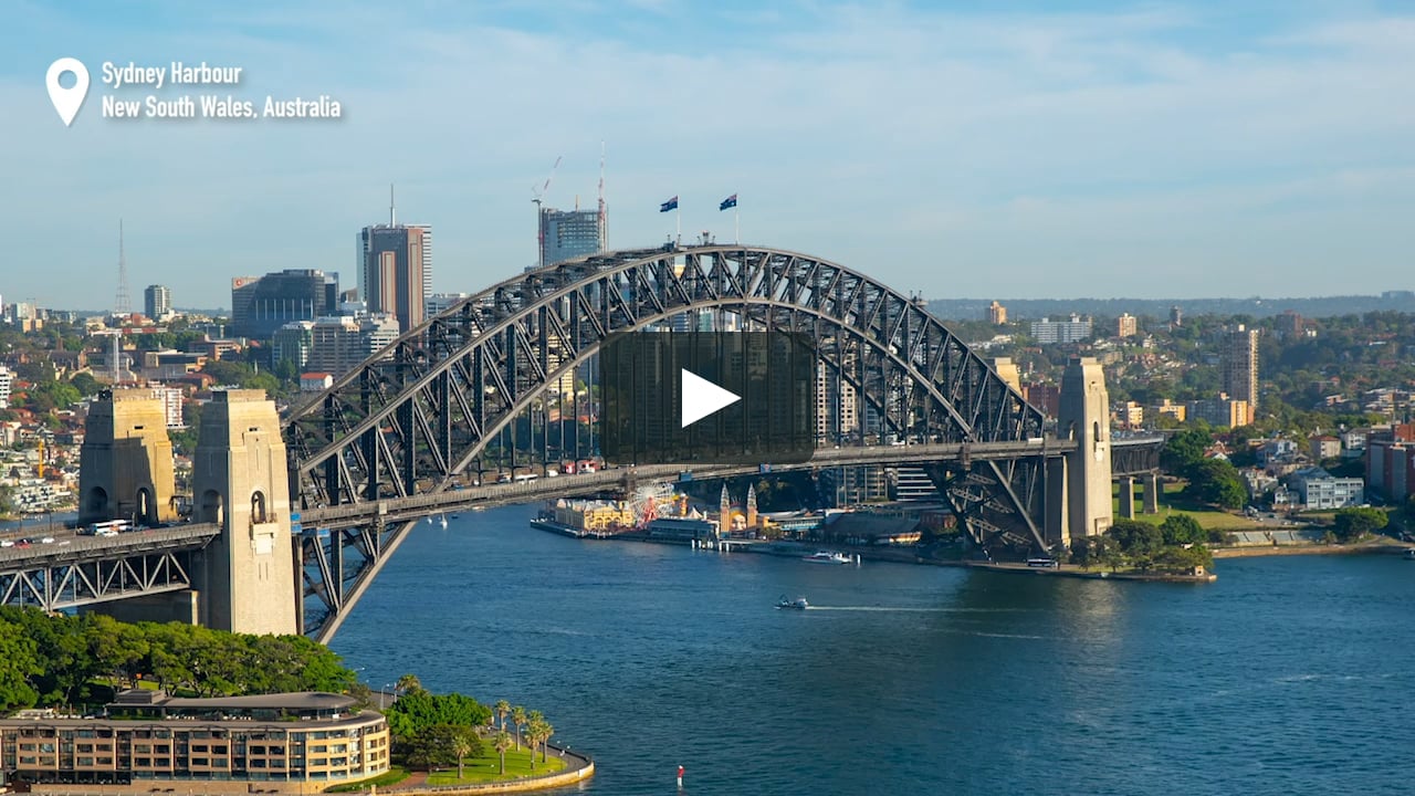 Hình ảnh về vịnh Sydney trong suốt quá trình thời gian trôi qua trên Vimeo sẽ khiến bạn trầm mình trong một không gian yên tĩnh, thanh bình. Qua từng giờ, từng phút, bạn có thể theo dõi quá trình thay đổi của ánh sáng và màu sắc trên vịnh Sydney. Đây thực sự là một hình nền độc đáo, thu hút nhiều sự quan tâm của những người yêu thích nghệ thuật và sự độc đáo.