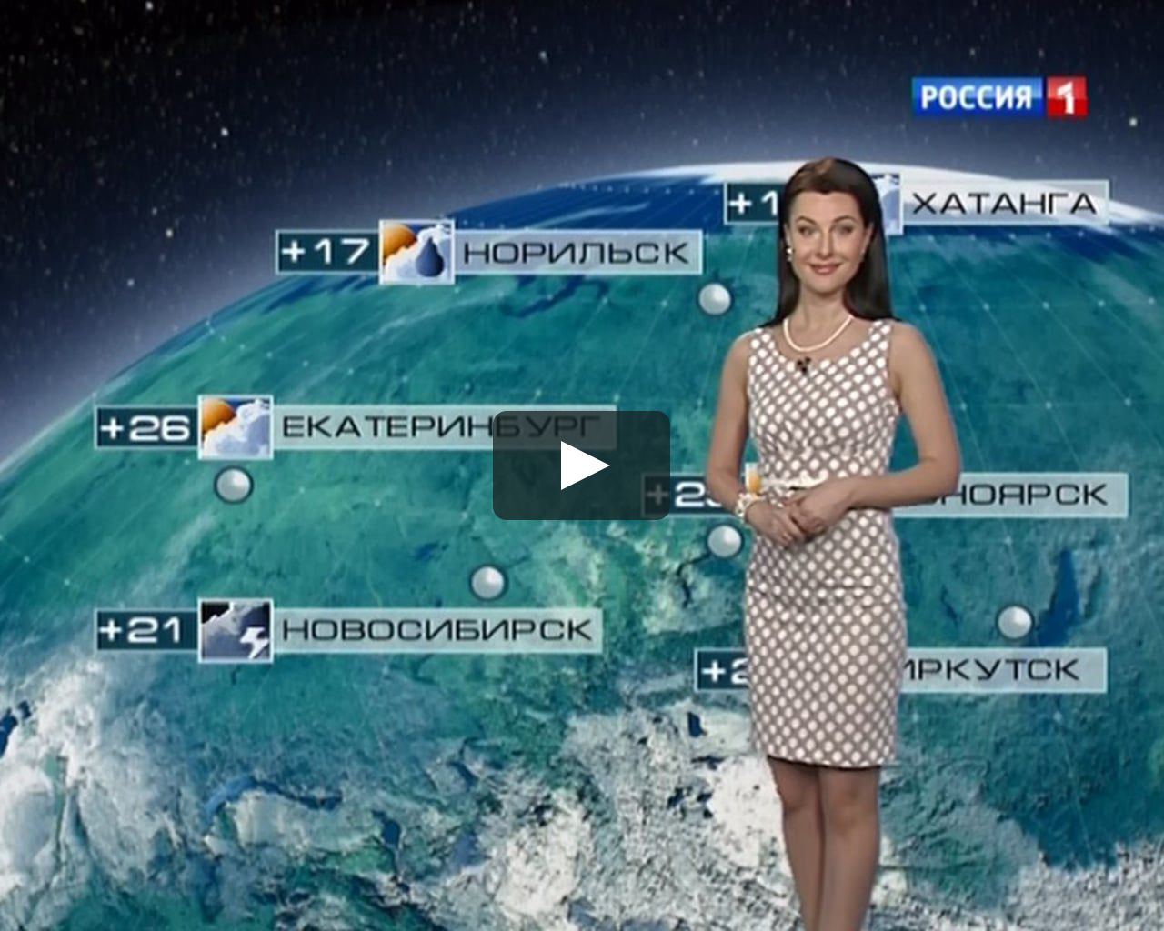 Телеведущая Наталья Зотова
