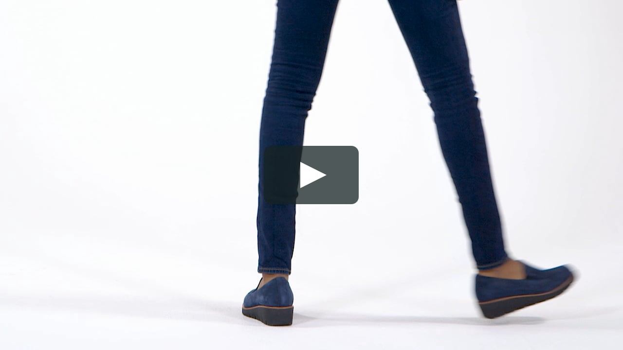 Earth Shoes | Zurich Bern - Navy on Vimeo
