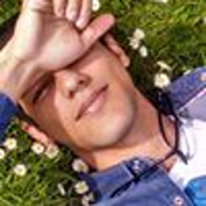 Evandro Souza followed Karin Silva - 10627544_300x300