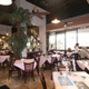 Vimeo profile picture for @restaurant