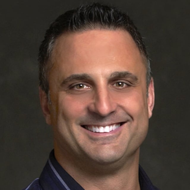 Mark hildreth (actor). Марком сайт. Mark zuckerberg. Фото создателя убунту. Mark zuckerberg.