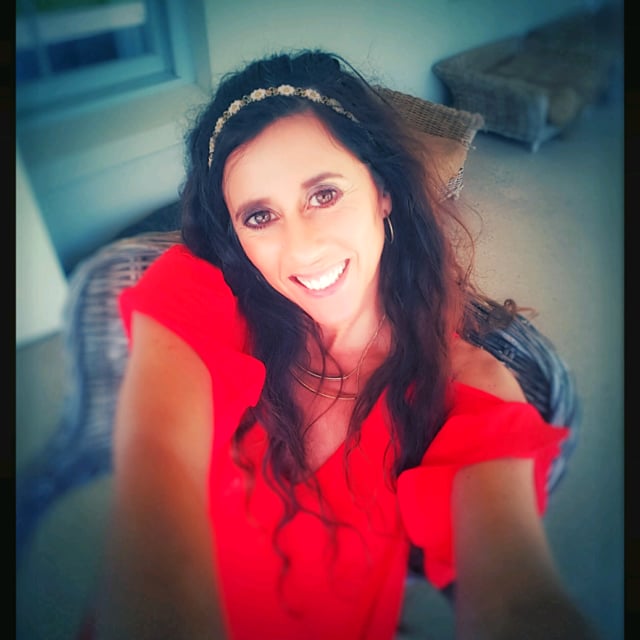 Lee Anne Robertson
