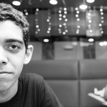 Vimeo profile picture for @rlara