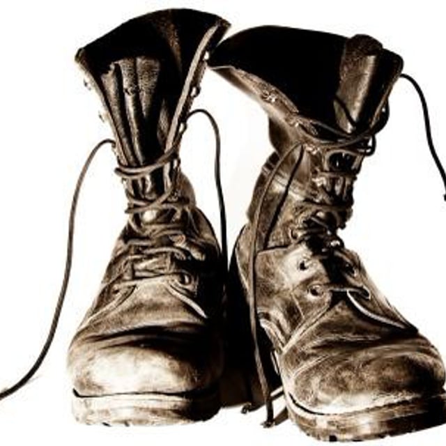 Boot word. Картинка ботинок прямо настоящие. фото ботинка музыку. говорящие ботинки картинки. tough as old boots idiom.