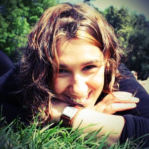 Profile picture for Luiza Peixoto