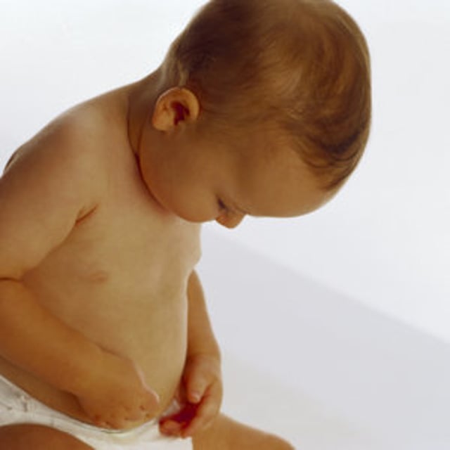 трогает органы. потенция у подростка. красота тела женщины. трогает органы. половые органы младенца мальчика.