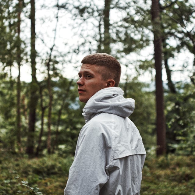 Max Bastian on Vimeo Max Bastian on Vimeo