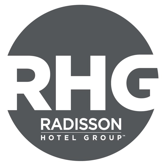 radisson hotel phone number usa