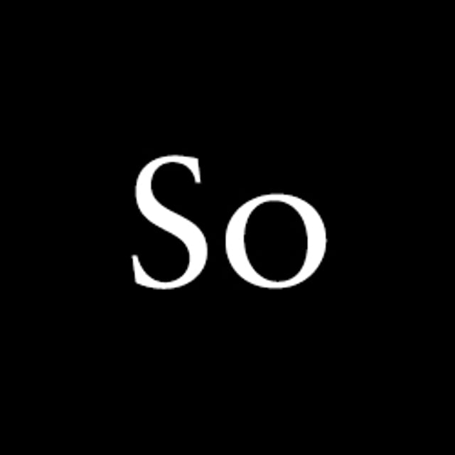 Гостиная с высококими потолками. So design. Двери скрытого монтажа волховец. So design. So design.