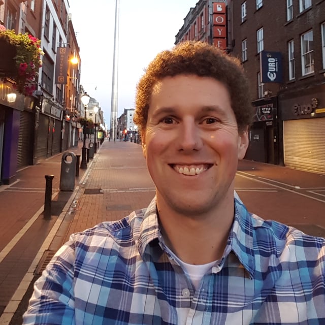 Andy Robinson - Director, Cameraperson & Editor