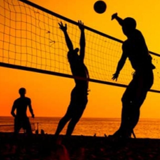 Спорт 1 волейбол. Волейбол в деревне. Волейбол фон. Волейбол на улице. Волейбольная площадка фон.