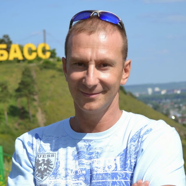Александр Аксенов
