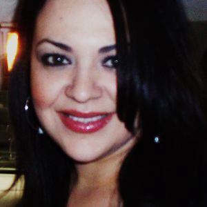 Profile picture for Angie Fuentes - 3224212_300x300
