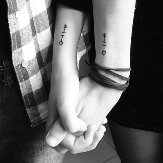 песня парные тату. песня парные тату. парные тату маленькие для влюбленных. парные татуировки для братьев. песня парные тату.