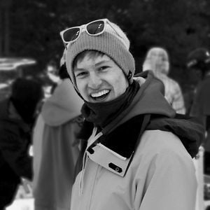 Profile picture for Riley Carson