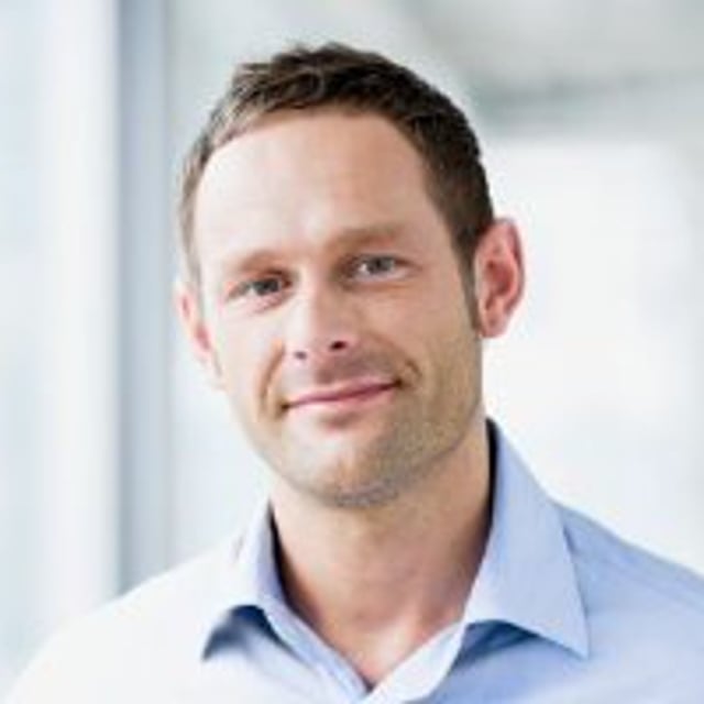 Face testimonials. Американский менеджер. Review profile. Успешный мужчина. Review profile.