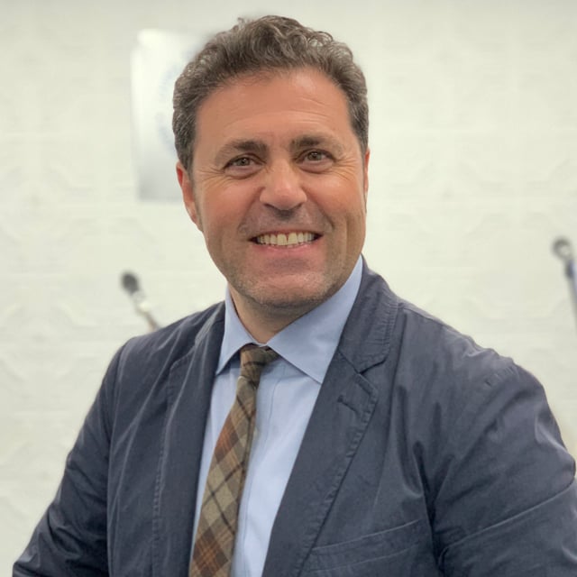 Dr.DANIEL ROZEN