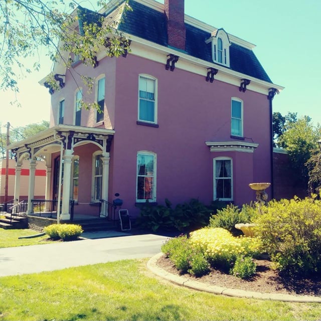 Estey, Munroe & Fahey Funeral Ho