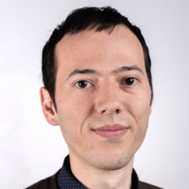 Иван Петров