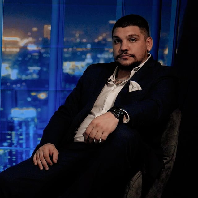 Jonathan Rizk - Director, Editor & Video Editor