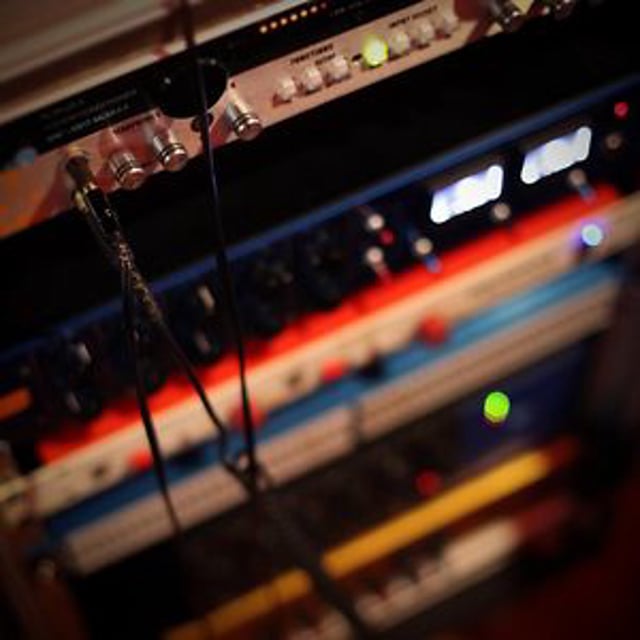 Red Box Studio Tv