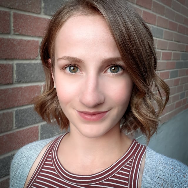 Christina Leonard 44636021 640x640