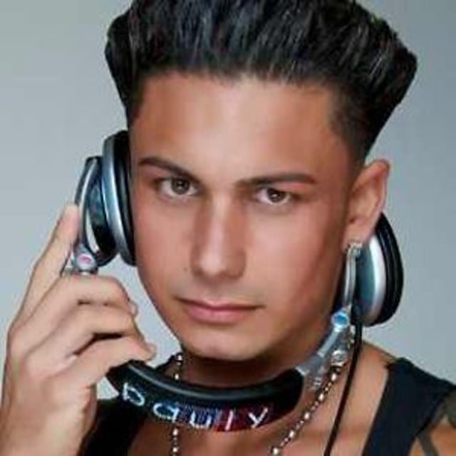 Youngest crazy. Диджей Pauly d. Pauly_loweell. DJ foto Art