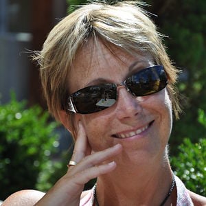 Profile picture for Ski Mom