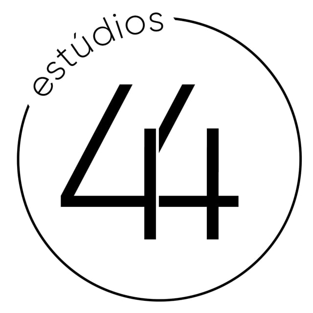 ESTÚDIOS 44 - Wedding Videographer & Wedding Photographer