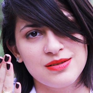 Profile picture for Miriam Moraes - 4870516_300x300