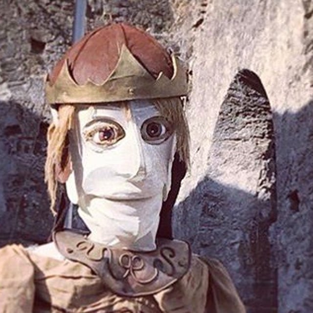 Small World Theatre - Actor, Visual Storyteller & Artist