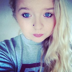 Profile picture for Chloe H Smith