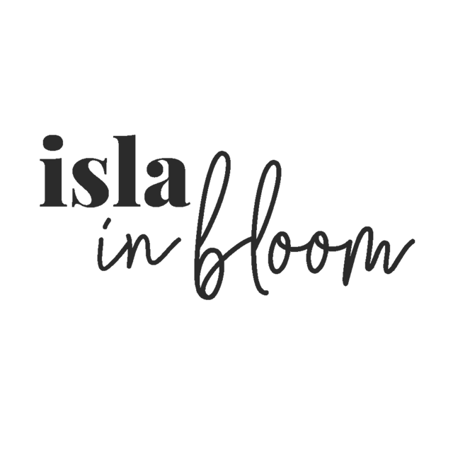Isla In Bloom