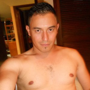 Profile picture for Roberto Corvalanz
