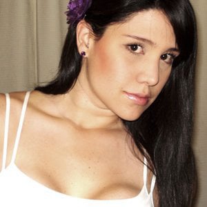 Profile picture for <b>Angela Rincon</b> - 746010_300x300