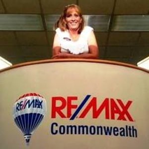 Profile picture for Elizabeth Weis Wright