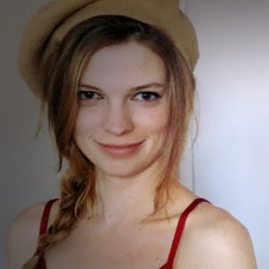 Profile picture for Nora De