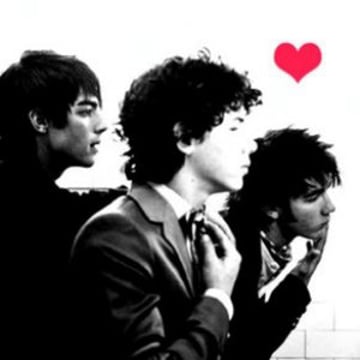 Vimeo profile picture for @cupcakes