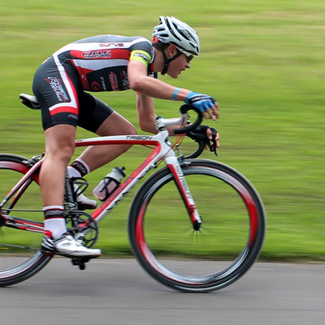 Bike race. Шоссейный велосипед (Road Racing Bike). Шоссейный велосипед вид в лоб. Шоссейный велосипед Binotto Triathlon. Шоссейный велосипед Haibike Race Life 8.20.