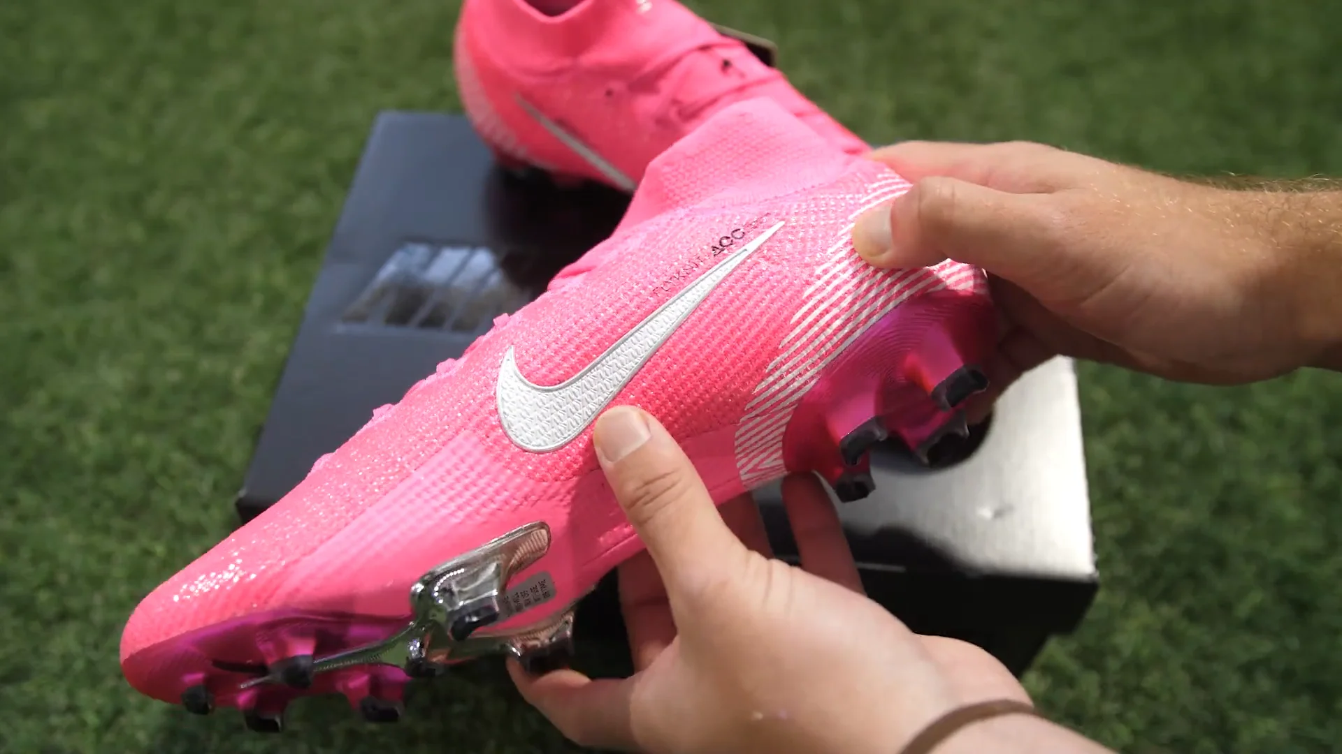 Nike Mbappe Rosa Mercurial Superfly 7 Elite on Vimeo