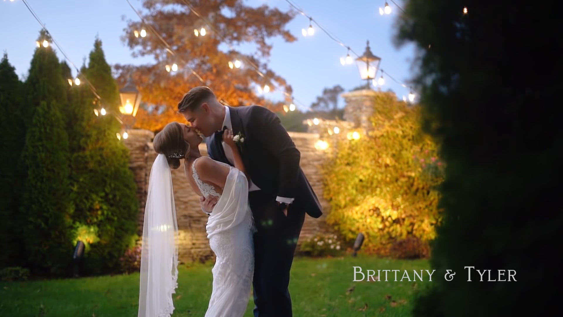 Brittany & Tyler // Beautiful Fall Wedding @ Long Island, NY