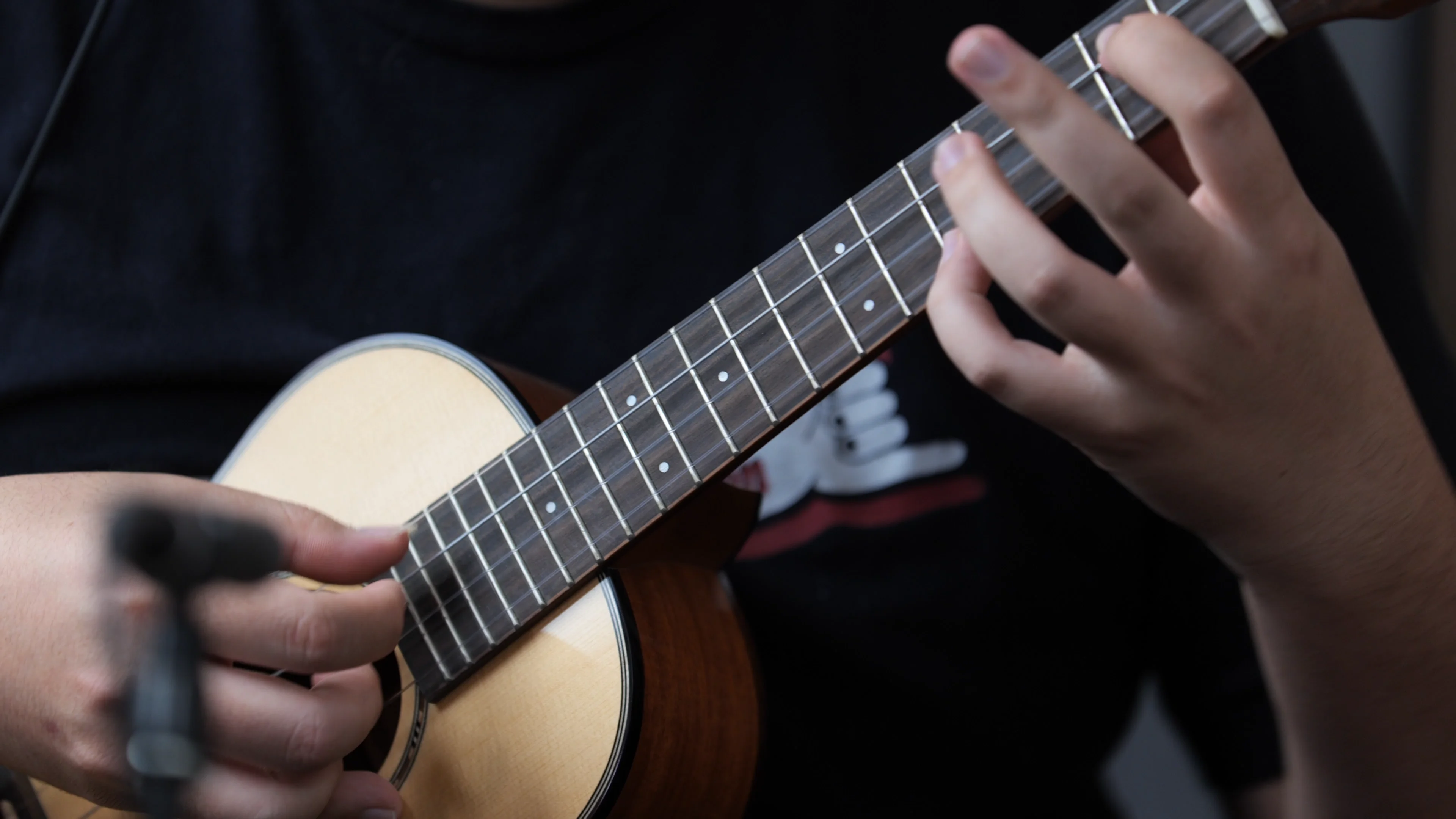The Ukulele Site | Pono Spruce Top Mahogany Tenor Pro Classic (MT
