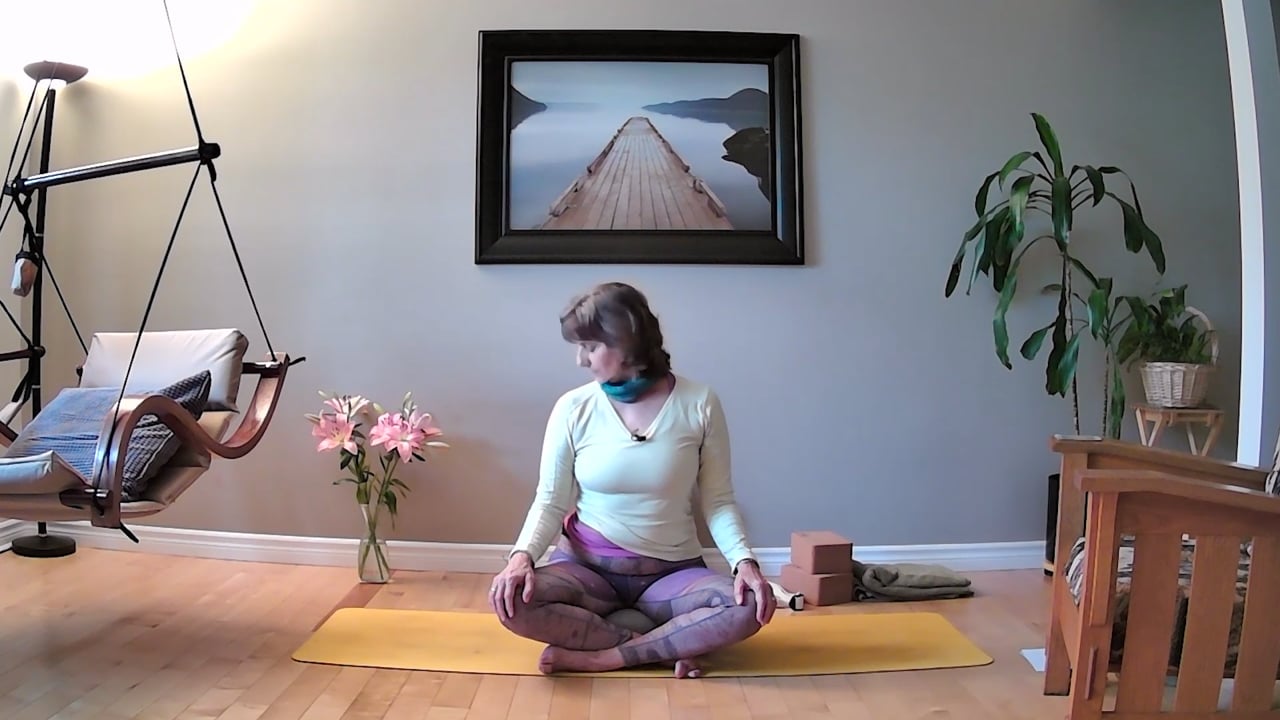 19- Cours de yoga : Équilibre et force avec Louise Doucet (63 minutes)