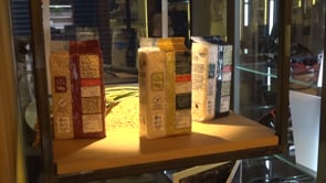 Dos establiments de l'Escala s'adhereixen a la campanya l'Empordà als aparadors